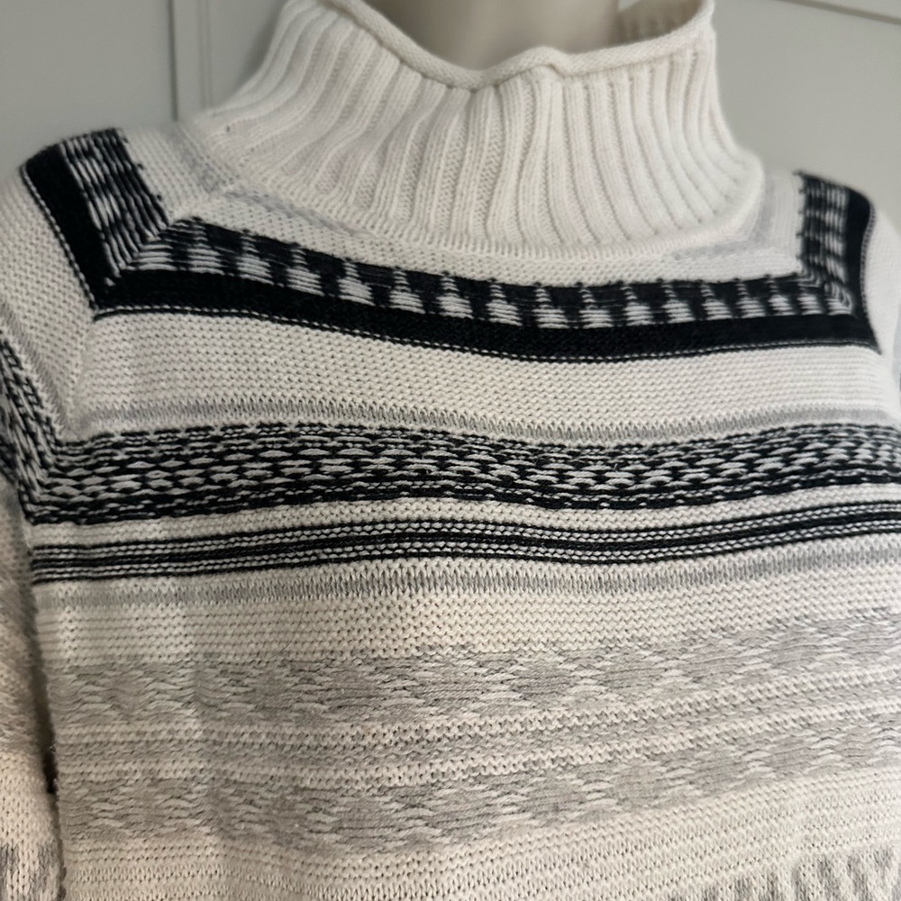 Chaps Sweater - Picture 3 of 4